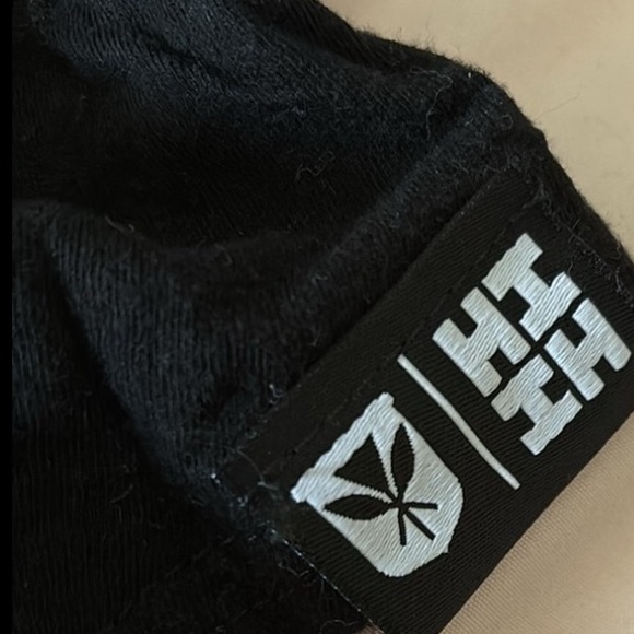 HI FINEST women’s Disney fandom top EUC - Picture 2 of 4